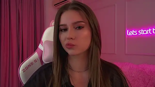 Snapshot of DianaVert chatting on 02.08.26 DianaVert online show from 02.08.26