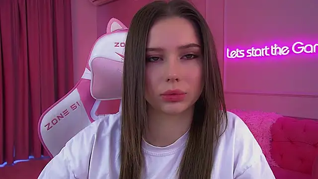 Snapshot of DianaVert chatting on 02.18.26 DianaVert online show from 02.18.26