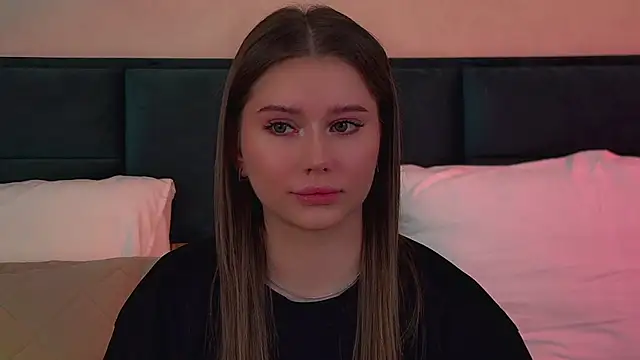 Snapshot of DianaVert chatting on 02.21.26 DianaVert online show from 02.21.26