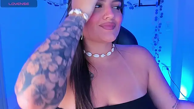 ellarosee  online show from 04.14.26