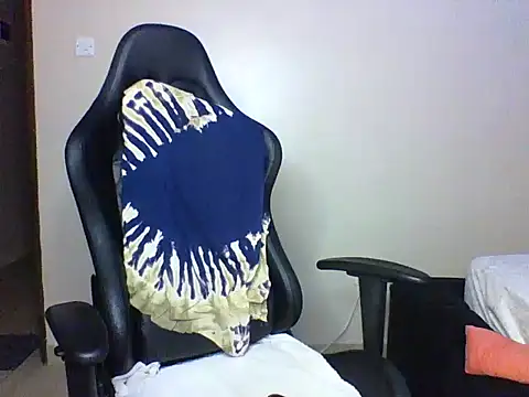 Candii wet  online show from 12.15.25