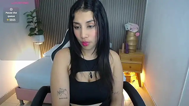 venuz lee online show from 12.13.24