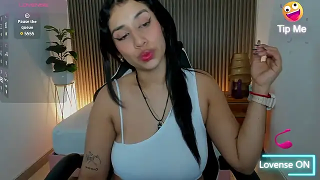 venuz lee online show from 02.07.25