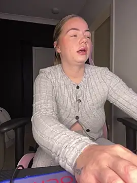 chelsiekink3 online show from 12.16.24