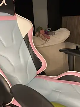 chelsiekink3 online show from 12.24.24