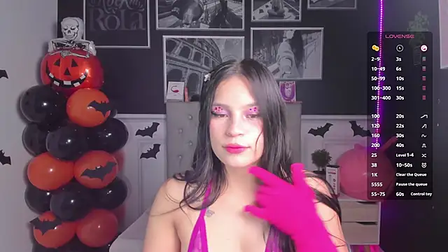 Snapshot of ariadna_dawson7 chatting on 10.24.25 ariadna dawson7 online show from 10.24.25