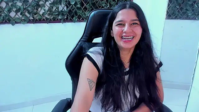 Megan Whitte online show from 01.18.25