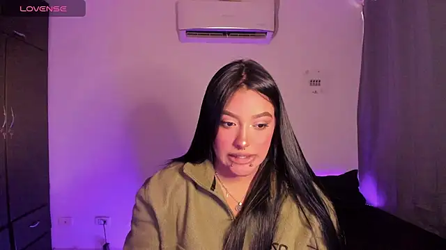 Snapshot of Mariana_Hasper_ chatting on 06.18.26 Mariana Hasper online show from 06.18.26