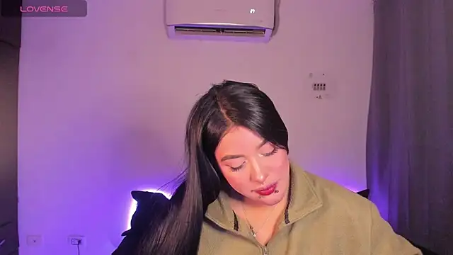 Snapshot of Mariana_Hasper_ chatting on 06.19.26 Mariana Hasper online show from 06.19.26