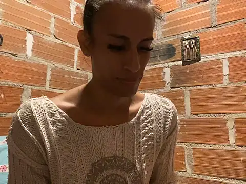 Snapshot of AlexaWarner chatting on 03.28.26 AlexaWarner online show from 03.28.26