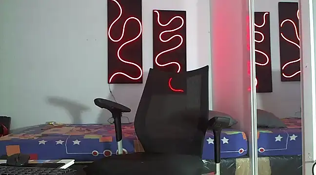 Snapshot of Hardboy_latin chatting on 01.29.25 Hardboy latin online show from 01.29.25