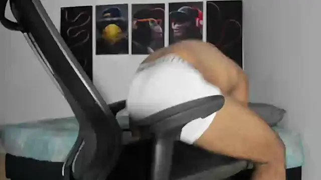 Snapshot of Hardboy_latin chatting on 02.19.25 Hardboy latin online show from 02.19.25