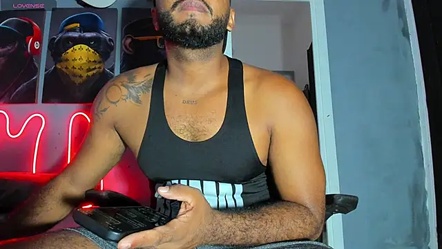 Snapshot of Hardboy_latin chatting on 09.18.25 Hardboy latin online show from 09.18.25