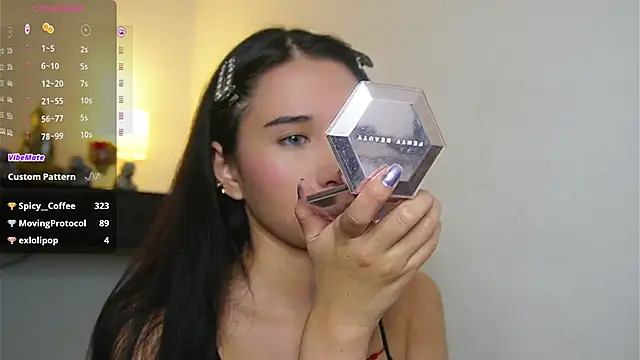 Snapshot of AlessiaVix chatting on 01.12.25 AlessiaVix online show from 01.12.25