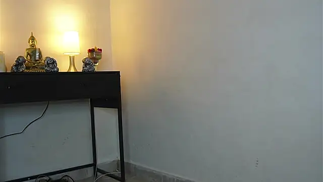 Snapshot of AlessiaVix chatting on 03.13.25 AlessiaVix online show from 03.13.25