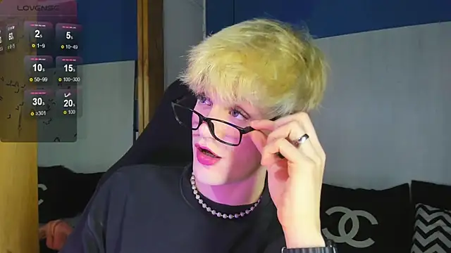 VladHellsing4 online show from 11.26.25