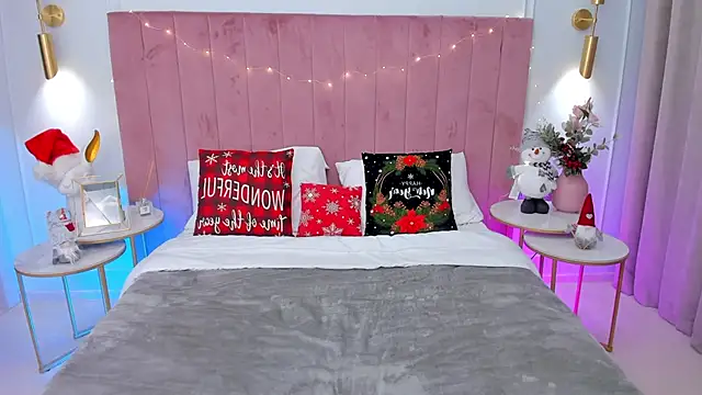 MilaVoxx online show from 12.23.24