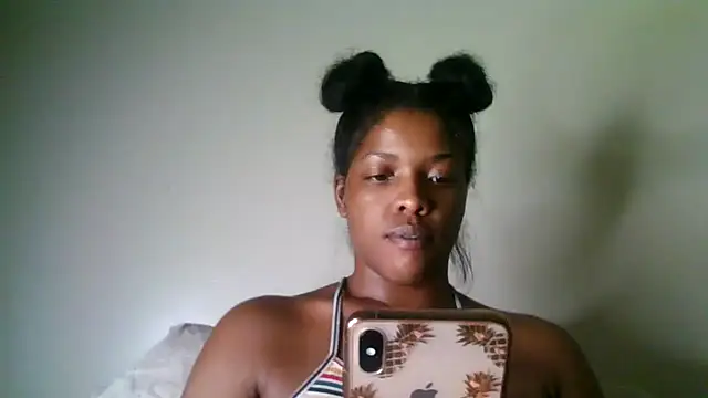 Snapshot of CaramelGoddessxoxo chatting on 08.09.26 CaramelGoddessxoxo online show from 08.09.26