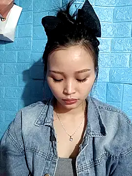 Snapshot of vatb chatting on 12.04.24 vatb online show from 12.04.24