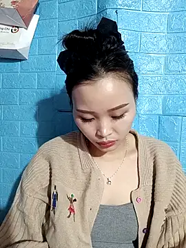 Snapshot of vatb chatting on 12.05.24 vatb online show from 12.05.24