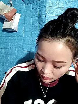 Snapshot of vatb chatting on 12.08.24 vatb online show from 12.08.24