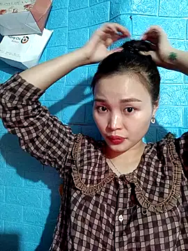 Snapshot of vatb chatting on 01.05.25 vatb online show from 01.05.25