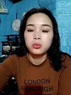 Snapshot of vatb chatting on 02.17.25 vatb online show from 02.17.25