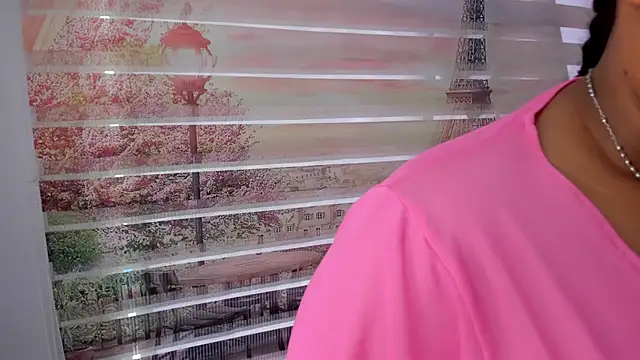 Leah Sweetie online show from 02.26.25