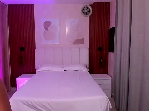 Leah Sweetie online show from 10.20.25