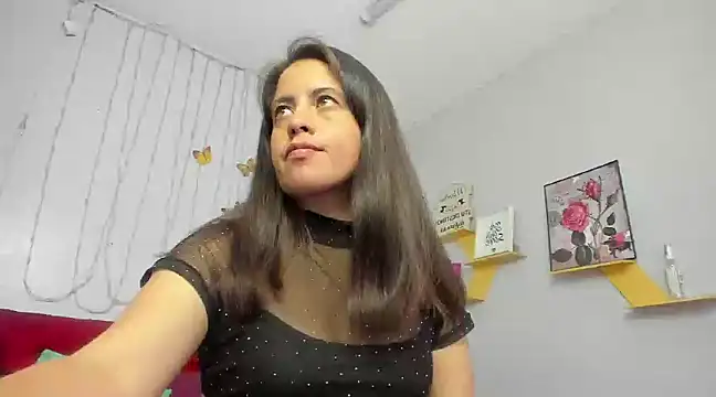 kathina giraldo online show from 02.08.25