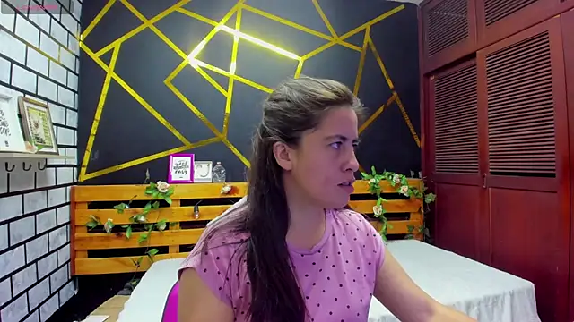 kathina giraldo online show from 10.22.25