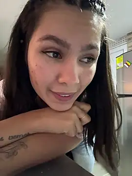 Snapshot of SofiaG_ chatting on 02.26.25 SofiaG online show from 02.26.25