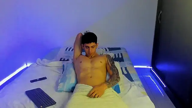 OliverBennet online show from 01.15.25