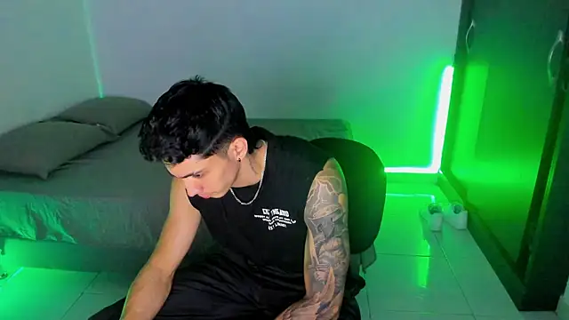 OliverBennet online show from 02.18.25