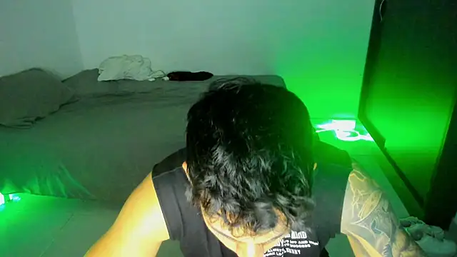OliverBennet online show from 03.06.25