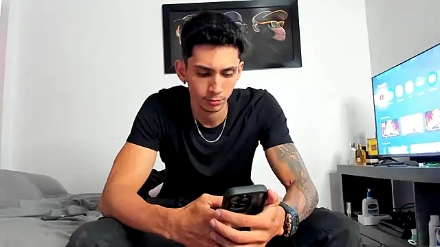 OliverBennet online show from 10.04.25