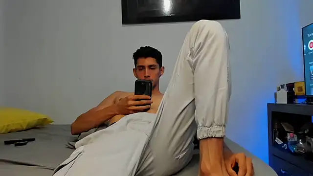 OliverBennet online show from 10.25.25