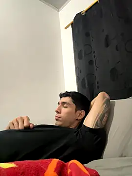 OliverBennet online show from 10.26.25