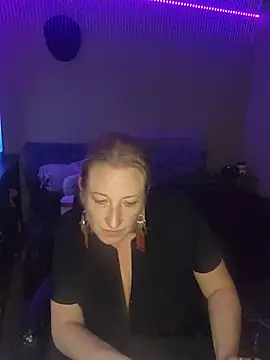 Snapshot of lilyhornyhousewife chatting on 07.28.26 lilyhornyhousewife online show from 07.28.26