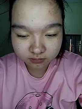 Snapshot of Thomgdee chatting on 10.04.25 Thomgdee online show from 10.04.25