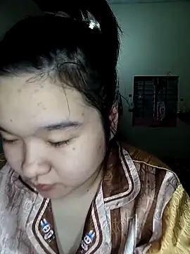 Snapshot of Thomgdee chatting on 10.14.25 Thomgdee online show from 10.14.25