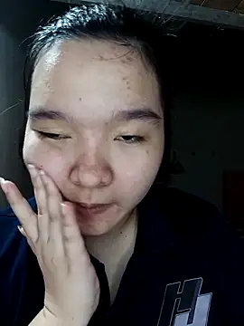 Snapshot of Thomgdee chatting on 10.16.25 Thomgdee online show from 10.16.25