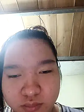 Snapshot of Thomgdee chatting on 10.24.25 Thomgdee online show from 10.24.25