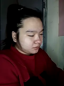 Snapshot of Thomgdee chatting on 11.04.25 Thomgdee online show from 11.04.25