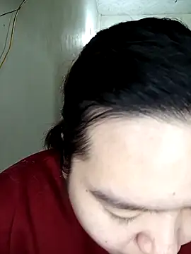 Snapshot of Thomgdee chatting on 11.13.25 Thomgdee online show from 11.13.25