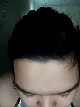 Snapshot of Thomgdee chatting on 11.27.25 Thomgdee online show from 11.27.25