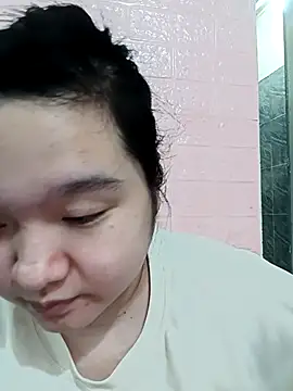 Snapshot of Thomgdee chatting on 12.02.25 Thomgdee online show from 12.02.25