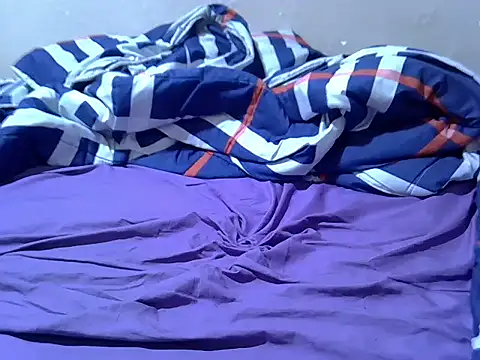 Just Karu online show from 12.15.25