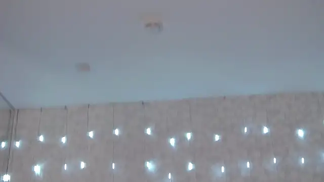 Snapshot of Evapeach_ chatting on 01.18.25 Evapeach online show from 01.18.25