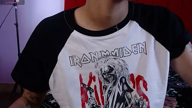 Snapshot of Bunny_bel chatting on 10.19.25 Bunny bel online show from 10.19.25